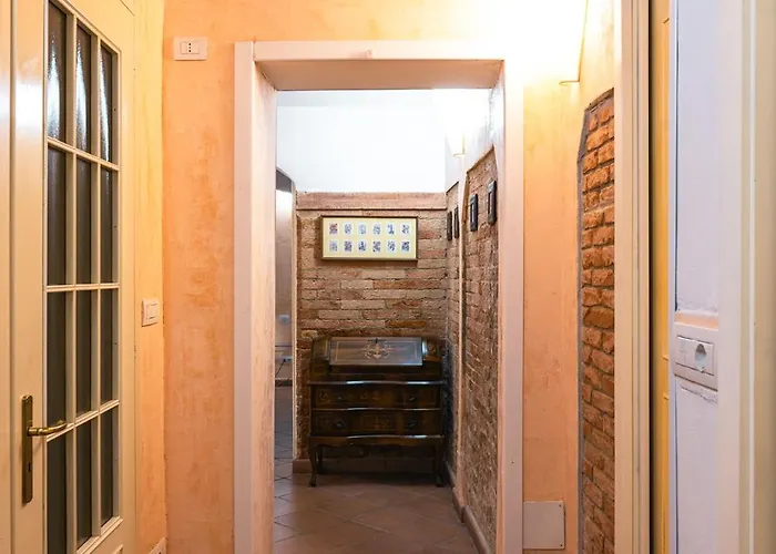 Borgo Tarapino Citta Ferrara